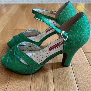 But Another Interesting Tale heels, green glitter, never worn, size 8